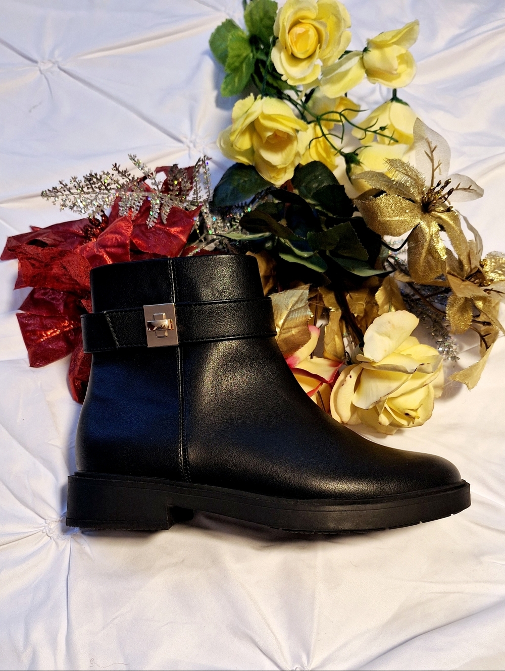 LAUREN CONRAD BLACK BOOTS
